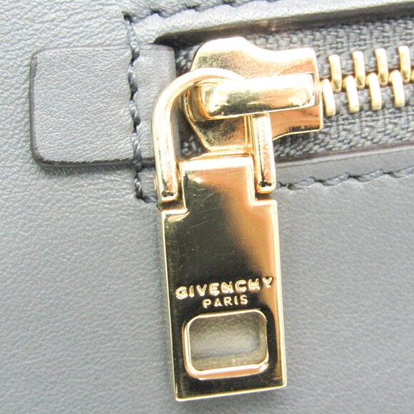 GIVENCHY Gray Leather Shoulder Bag - Picture 11 of 16